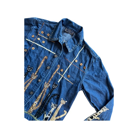 SOLD at market Vintage embroidered cat denim shirt - Picture 3 of 14